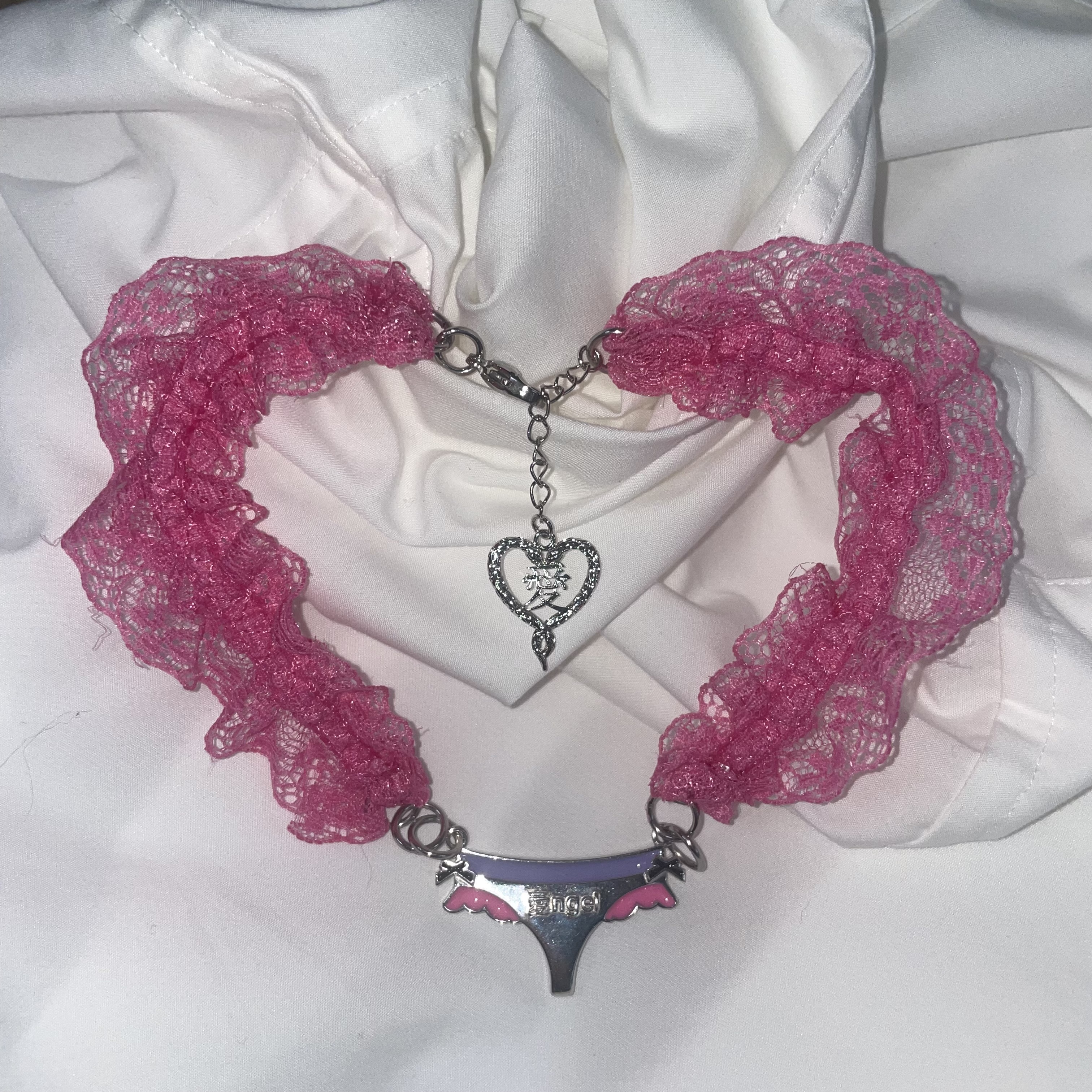 Angel lace necklace - pink