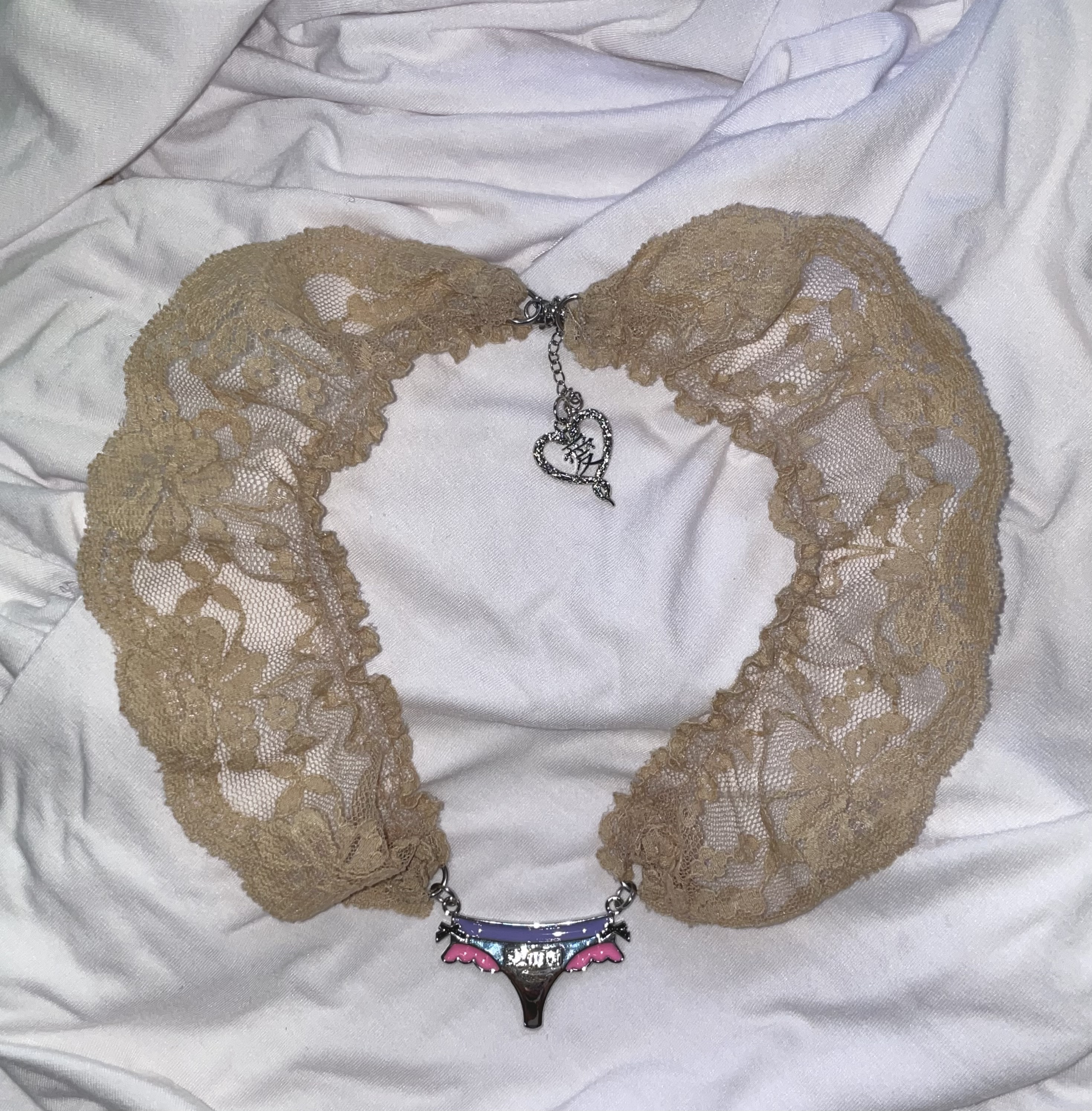 Angel lace necklace - beige [restock]